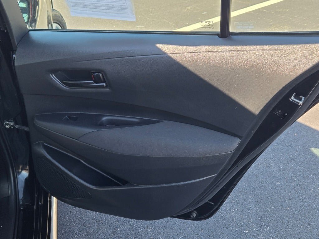Used 2024 Toyota Corolla LE FWD image 7