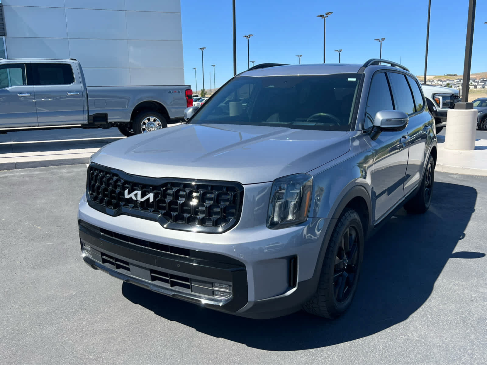 Used 2024 Kia Telluride SX Prestige X-Pro AWD/4WD image 2