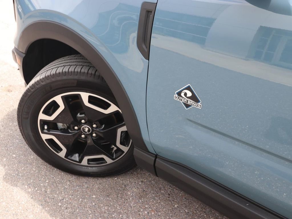Certified 2023 Ford Bronco Sport Outer Banks AWD/4WD image 3