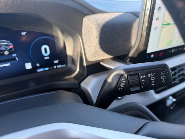 Certified 2025 Ford Explorer Active image 24