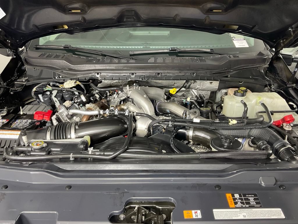 Certified 2025 Ford F350 XLT AWD/4WD image 9