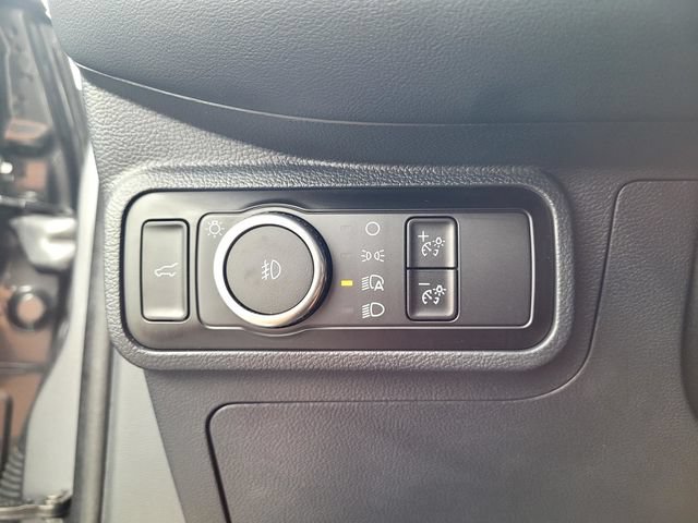 Certified 2025 Ford Explorer ST-Line AWD/4WD image 15