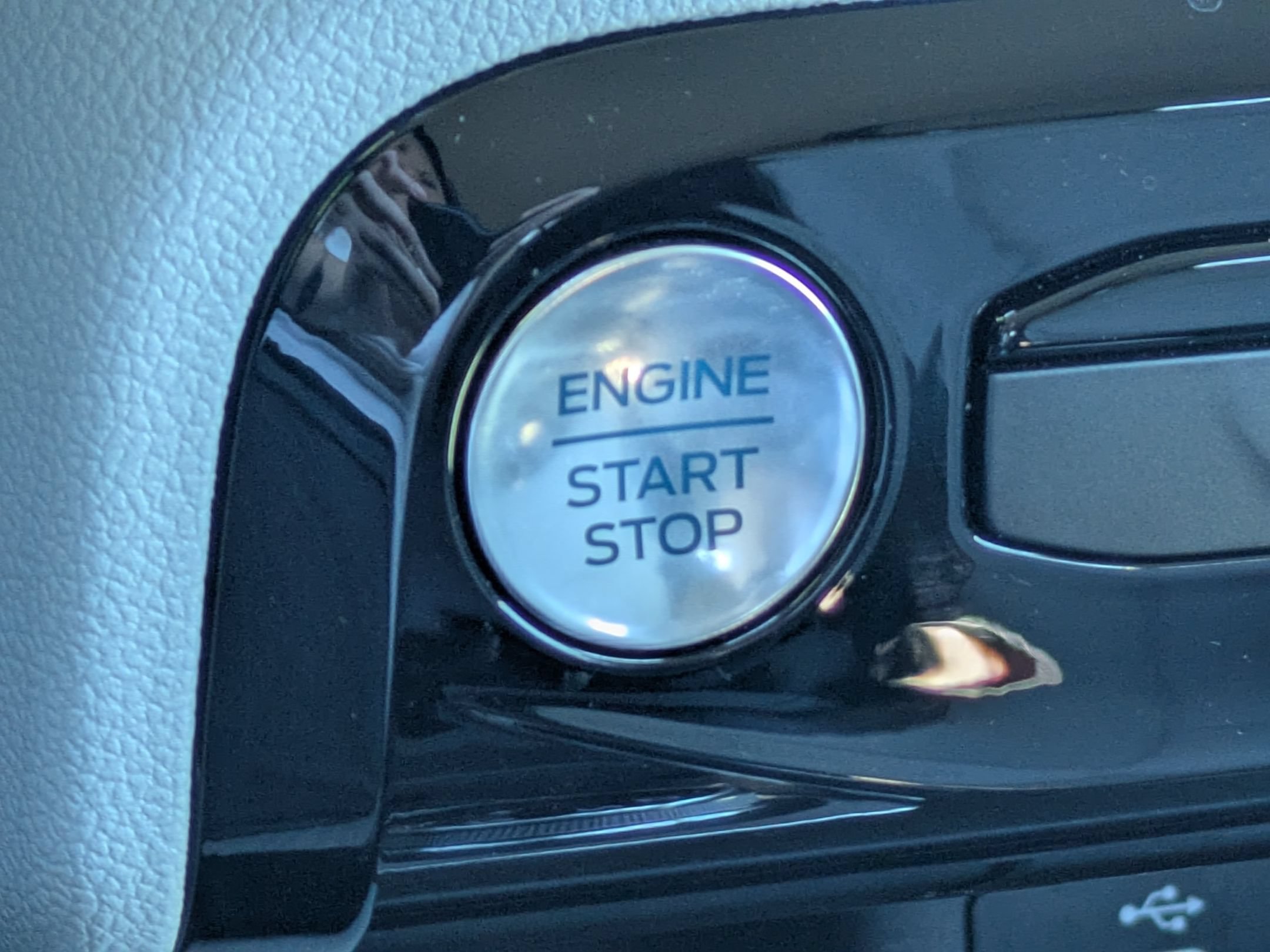 Certified 2024 Ford Escape SE FWD image 23