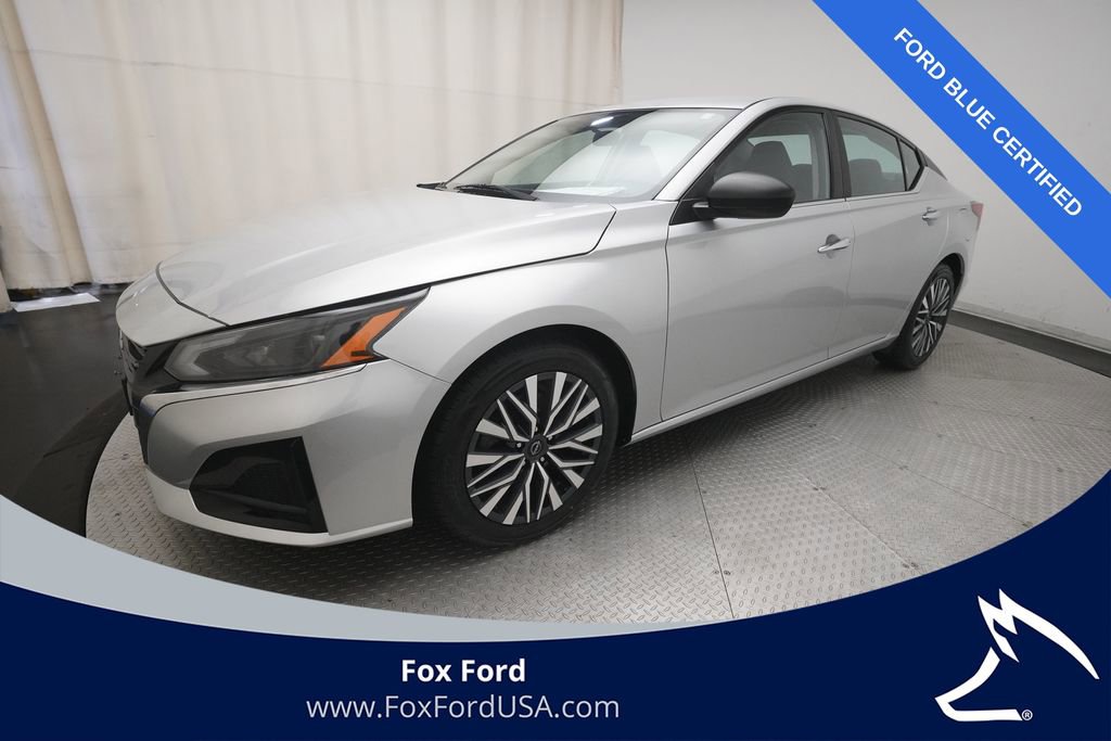 Used 2024 Nissan Altima 2.5 SV FWD image 1