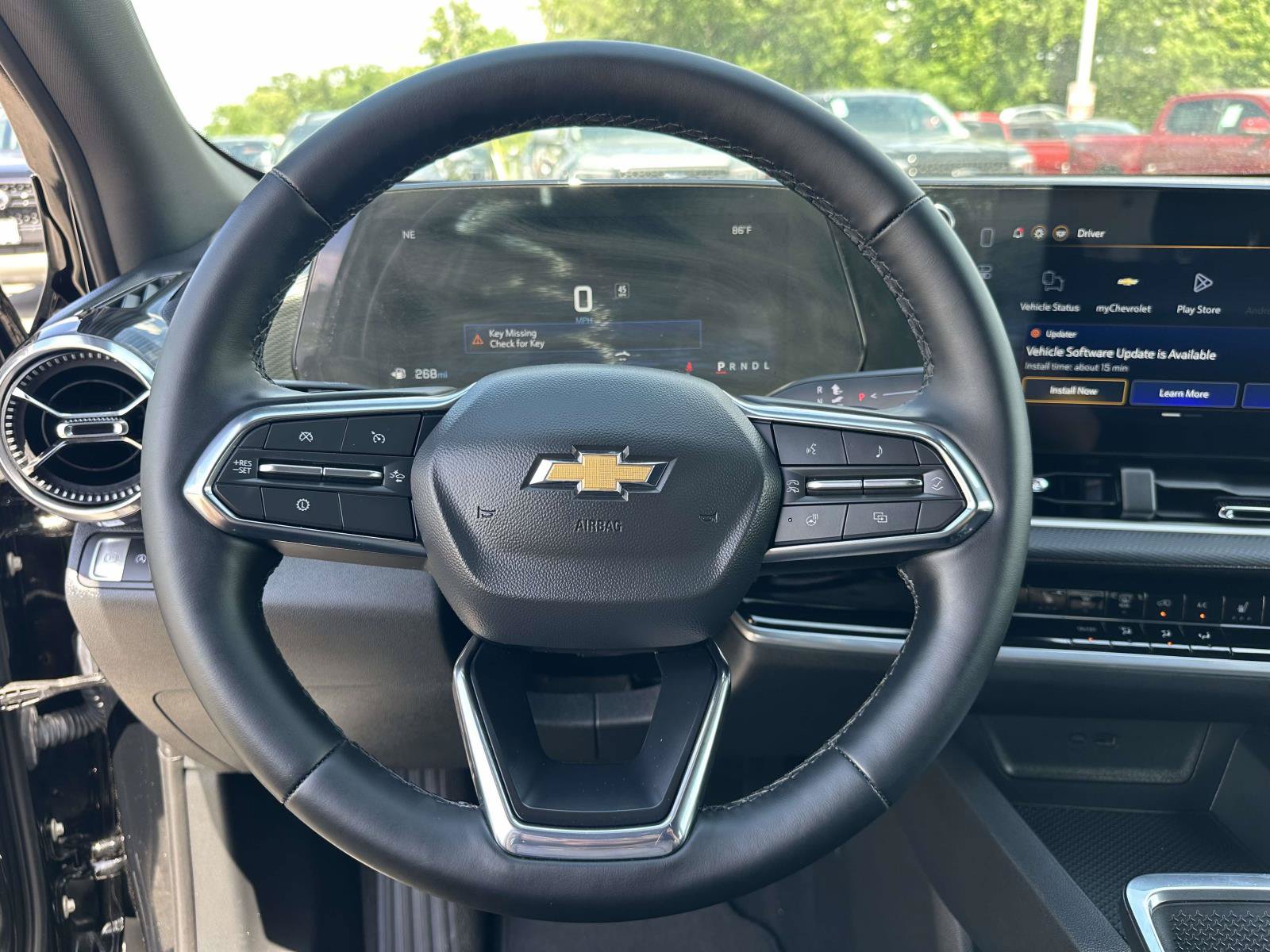 Used 2026 Chevrolet Equinox LT w/ Safety and Technology Package FWD image 15