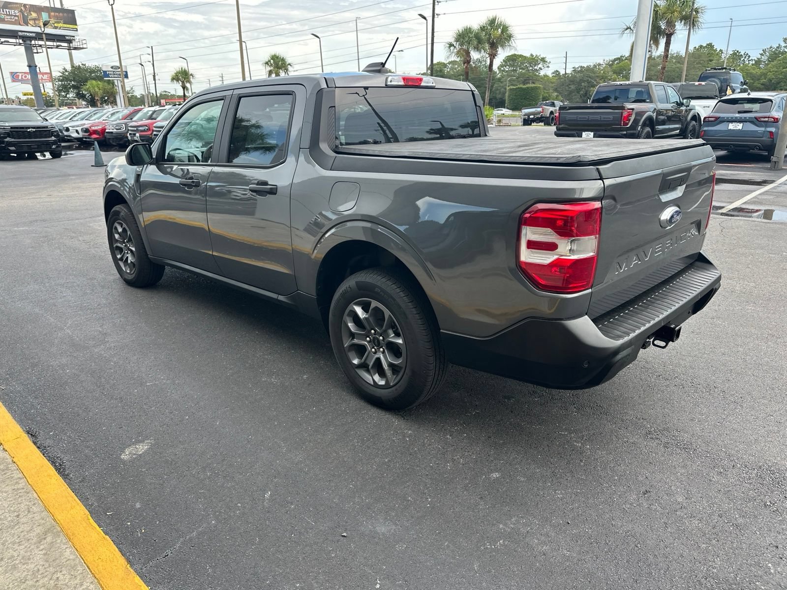 Certified 2025 Ford Maverick XLT FWD image 7