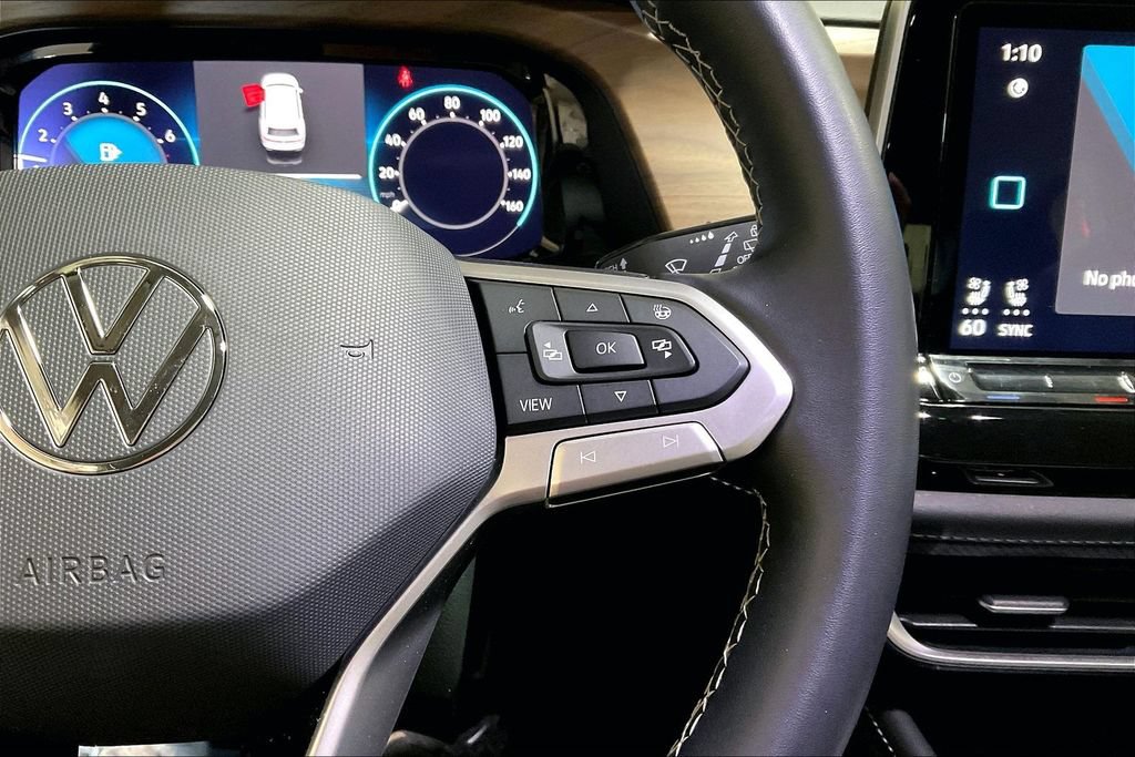 Used 2025 Volkswagen Atlas SE AWD/4WD image 18
