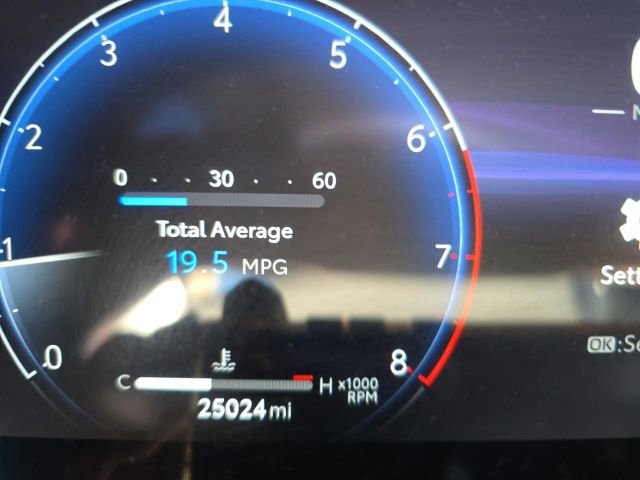 Used 2023 Toyota Highlander L image 10