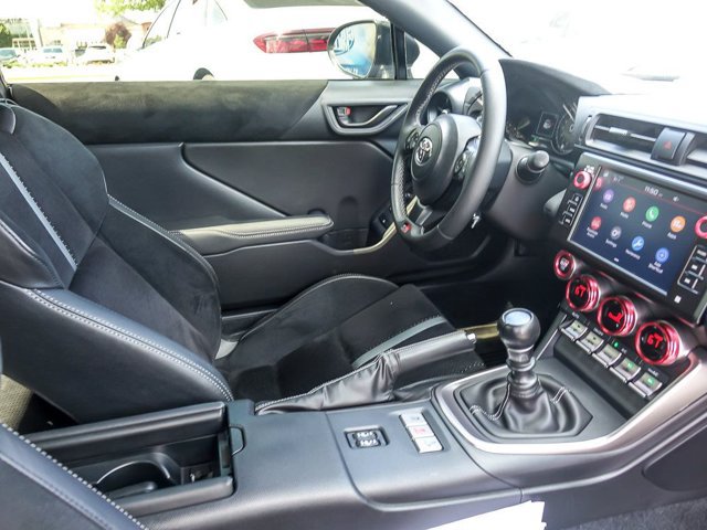 Used 2025 Toyota GR86 Premium w/ ALL Weather Mat Package (TMS) RWD image 30