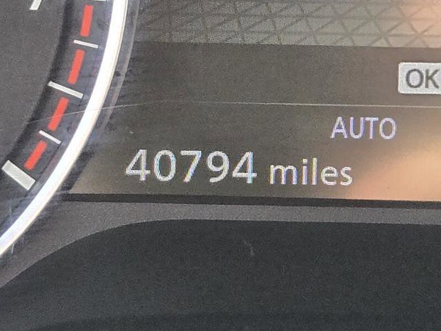 Used 2023 Nissan Pathfinder SL image 31