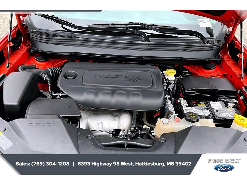 Used 2021 Jeep Cherokee Latitude Plus AWD/4WD image 9