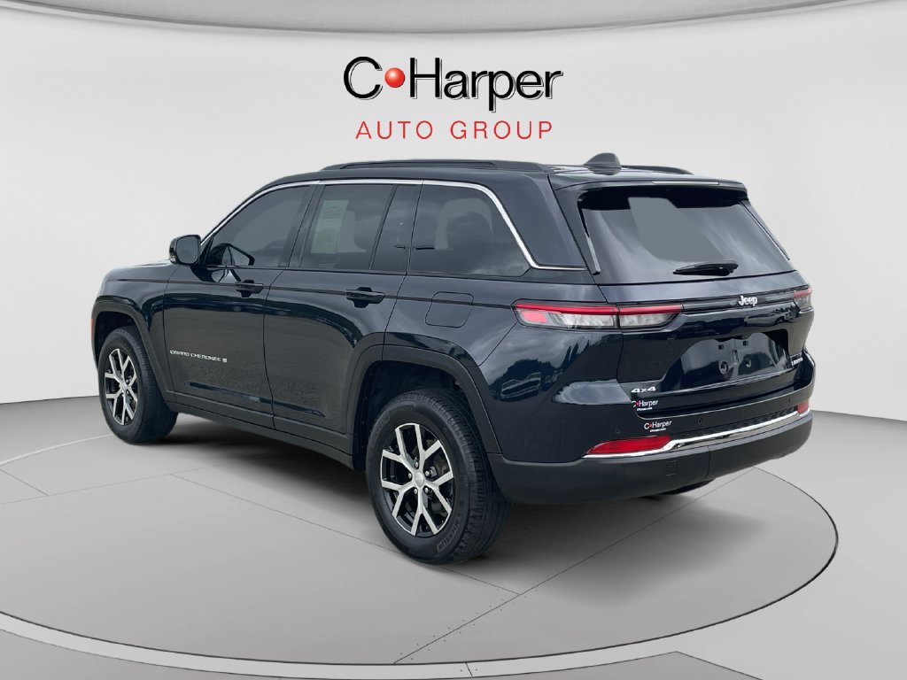 Used 2024 Jeep Grand Cherokee Limited AWD/4WD image 5