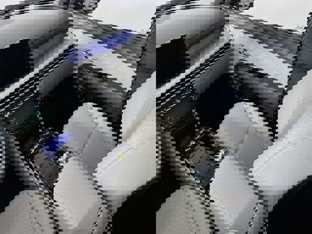 Used 2025 Hyundai Tucson Limited image 14