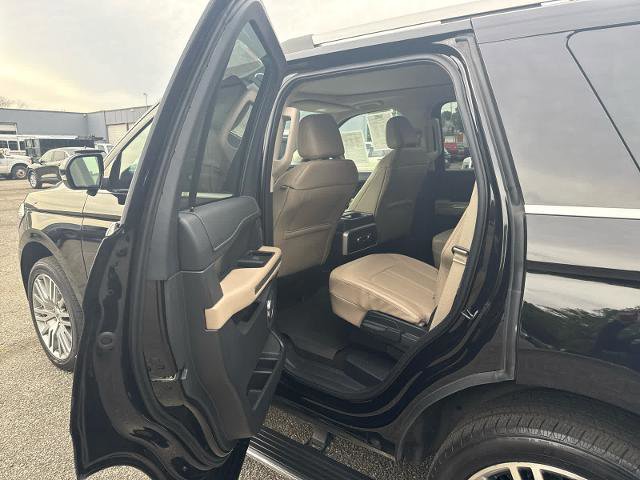 Certified 2023 Ford Expedition Limited image 9