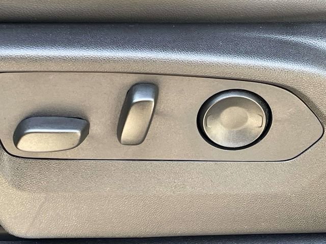 Used 2024 Chevrolet Silverado 2500 LT w/ Convenience Package image 17