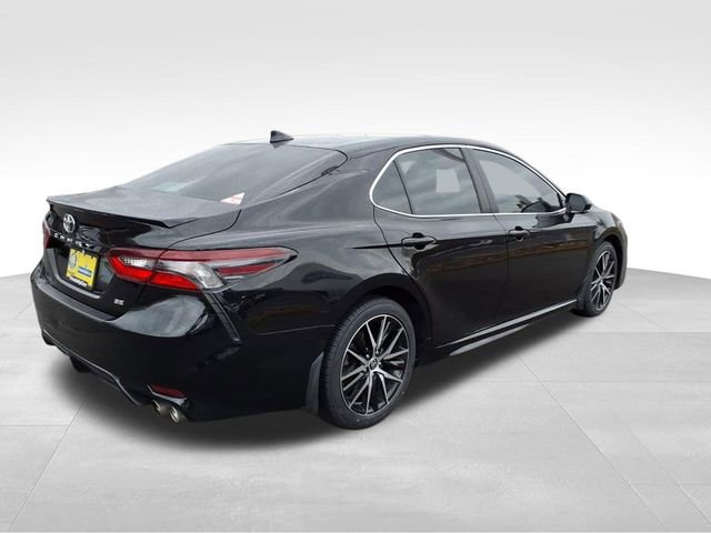 Used 2022 Toyota Camry SE image 10