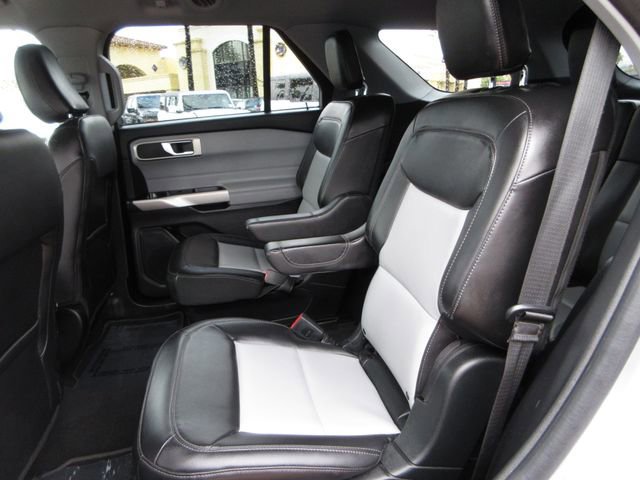 Certified 2022 Ford Explorer XLT w/ Equipment Group 202A image 24