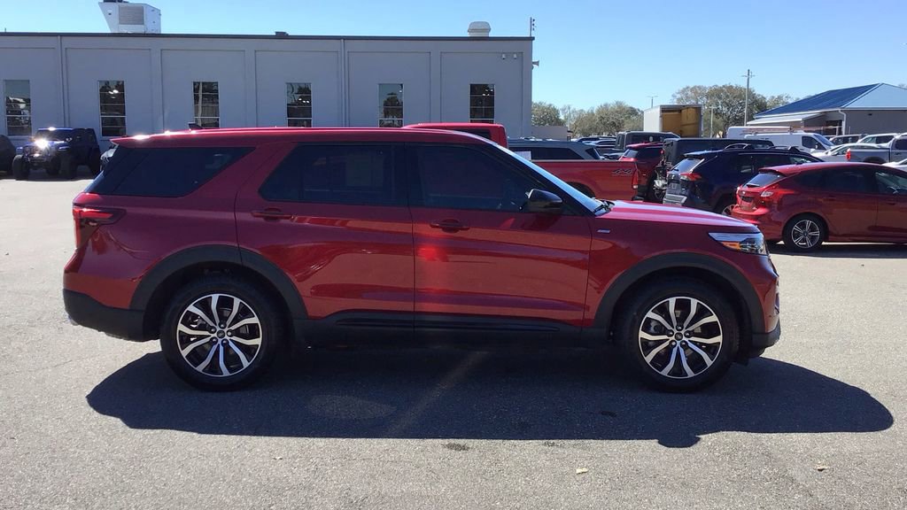 Certified 2022 Ford Explorer ST-Line image 5