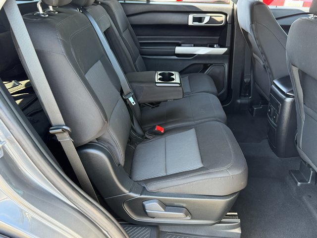 Certified 2024 Ford Explorer XLT AWD/4WD image 35