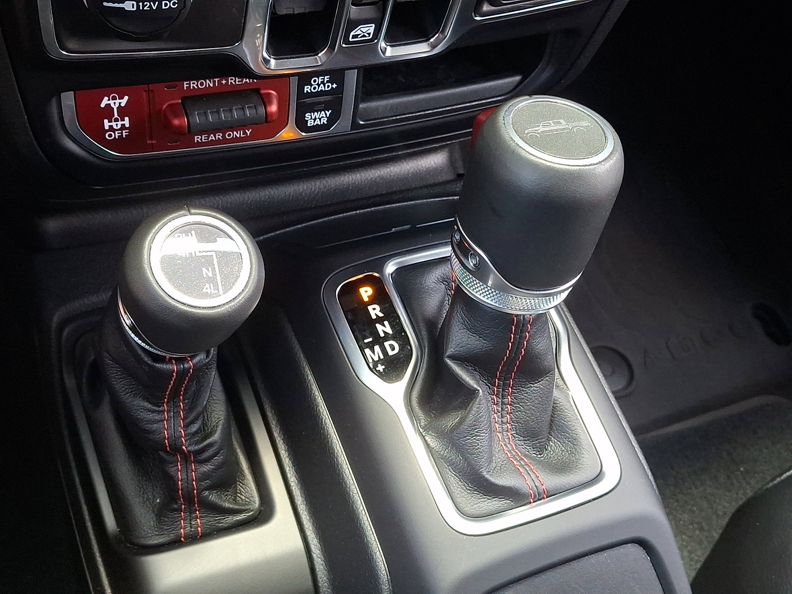 Used 2023 Jeep Gladiator Rubicon w/ LED Lighting Group AWD/4WD image 21