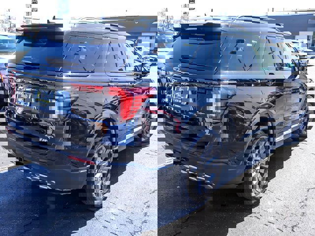 Certified 2025 Ford Explorer Active w/ Active Comfort Package image 5