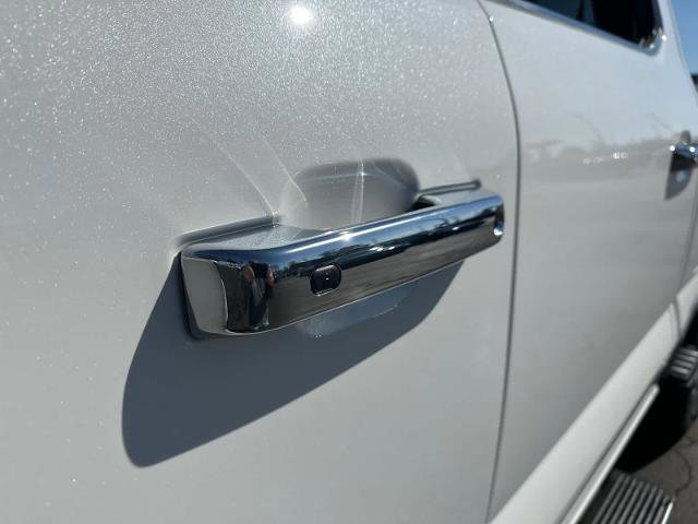 Certified 2024 Ford F250 Lariat w/ Lariat Ultimate Package image 13