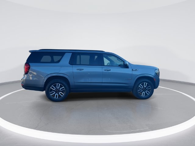 Used 2022 GMC Yukon XL AT4 w/ Max Trailering Package AWD/4WD image 8