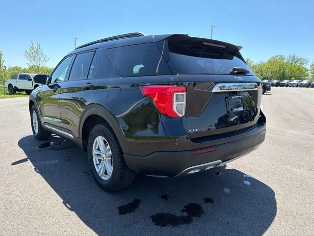 Certified 2023 Ford Explorer XLT w/ Equipment Group 202A AWD/4WD image 13