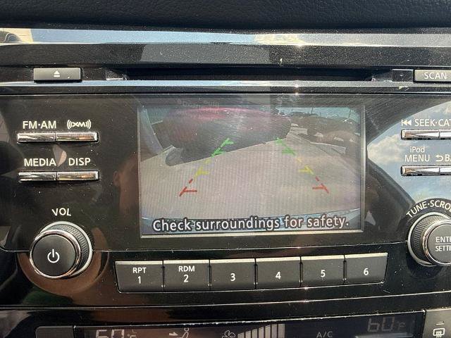 Used 2017 Nissan Rogue SV FWD image 20