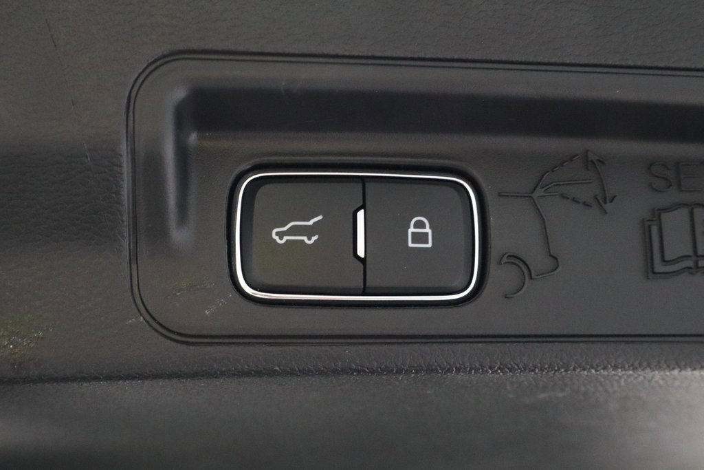 Certified 2025 Ford Explorer ST-Line w/ ST-Line Street Pack image 20