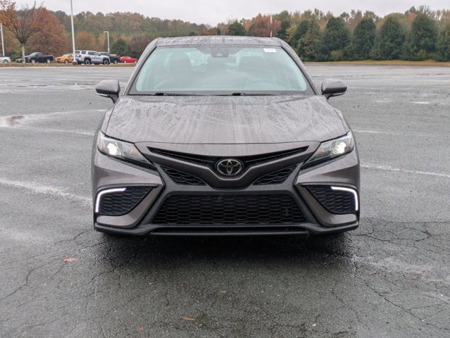 Used 2023 Toyota Camry SE image 8