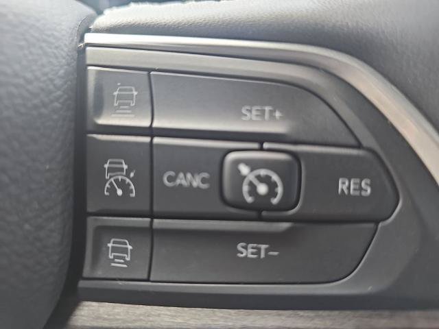 Used 2024 Jeep Grand Cherokee L Limited w/ Luxury Tech Group II AWD/4WD image 18