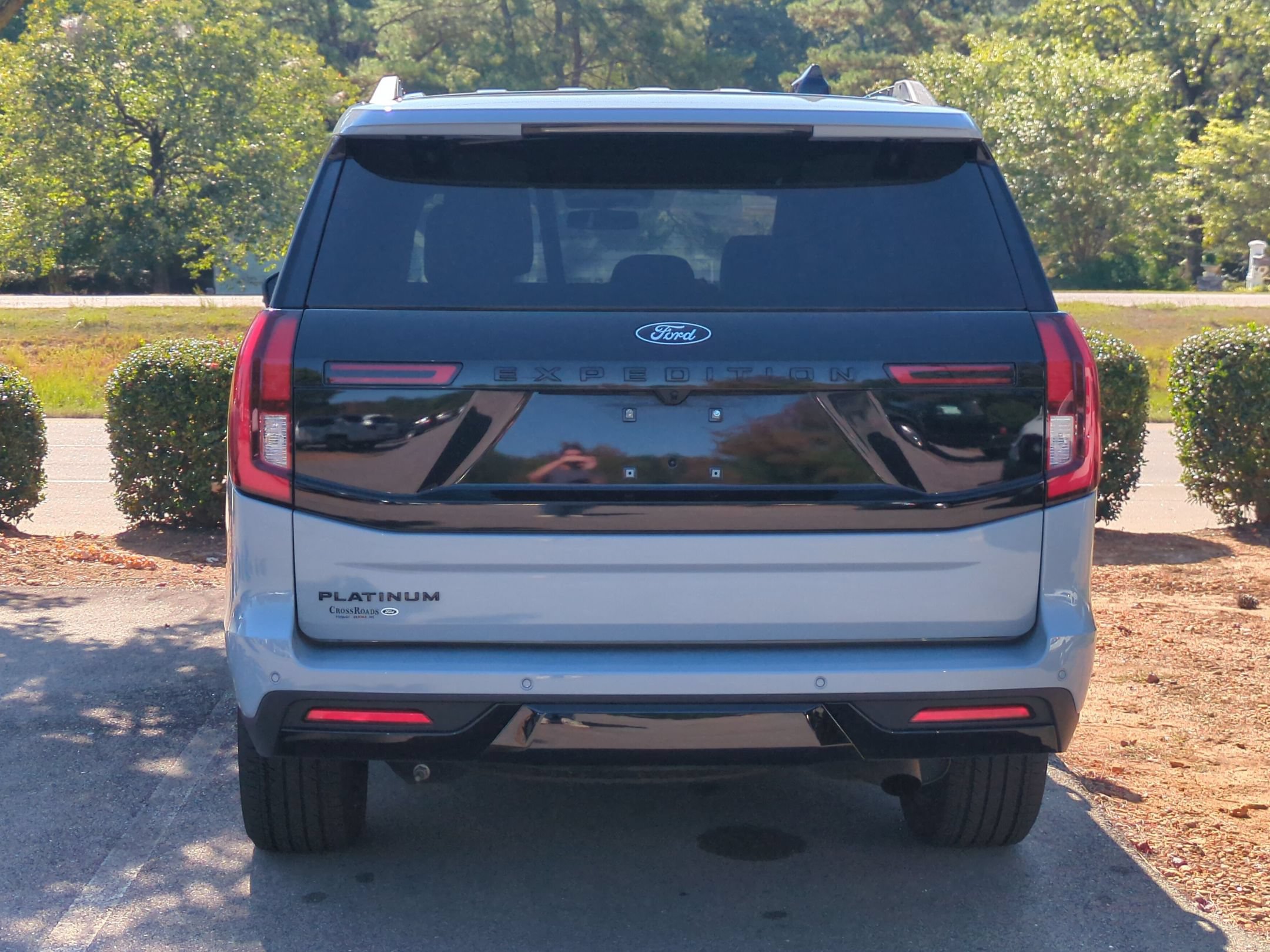 Certified 2025 Ford Expedition Platinum w/ Stealth Appearance Package AWD/4WD image 4