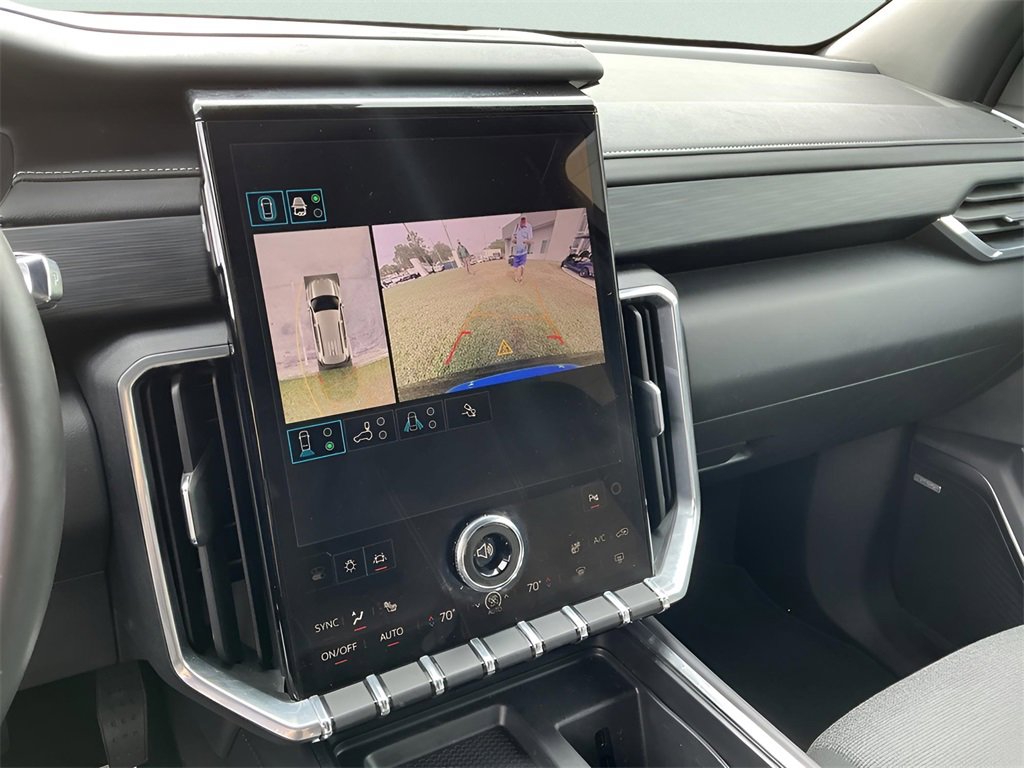 Used 2025 GMC Acadia Elevation image 42