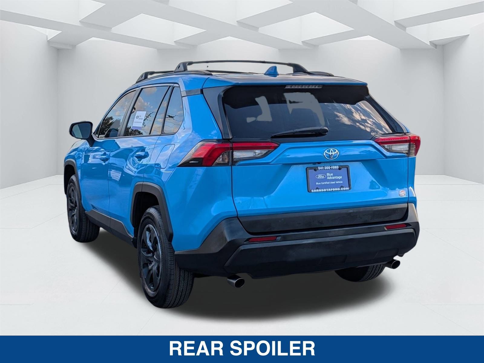 Used 2021 Toyota RAV4 LE image 6