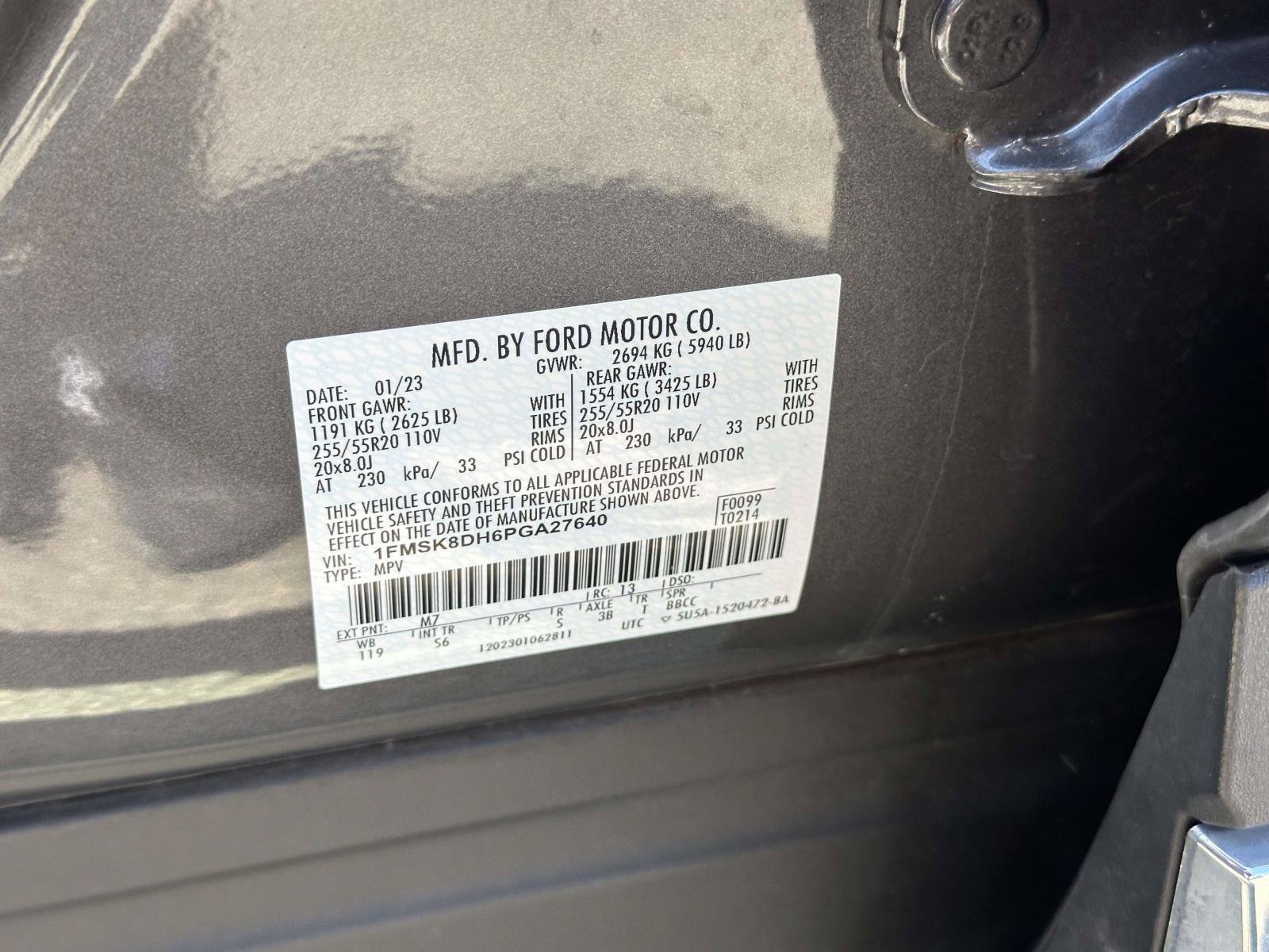 Certified 2023 Ford Explorer XLT w/ Equipment Group 202A AWD/4WD image 15