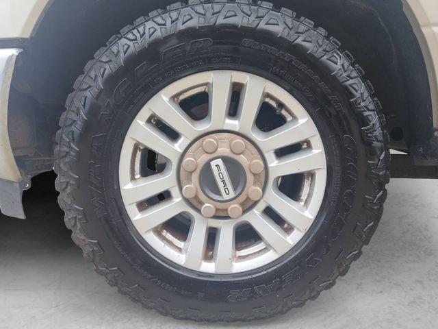 Certified 2017 Ford F250 XLT w/ XLT Value Package RWD image 24
