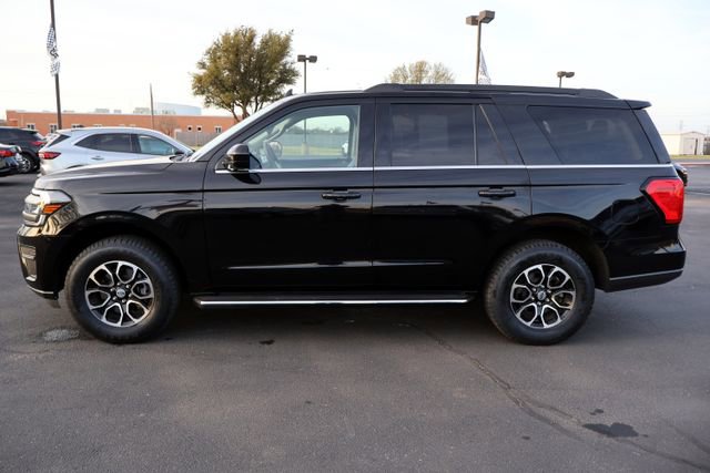 Certified 2023 Ford Expedition XLT image 2