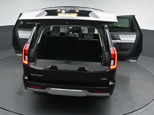 Certified 2025 Ford Expedition Max Platinum w/ Driver's Package AWD/4WD image 53