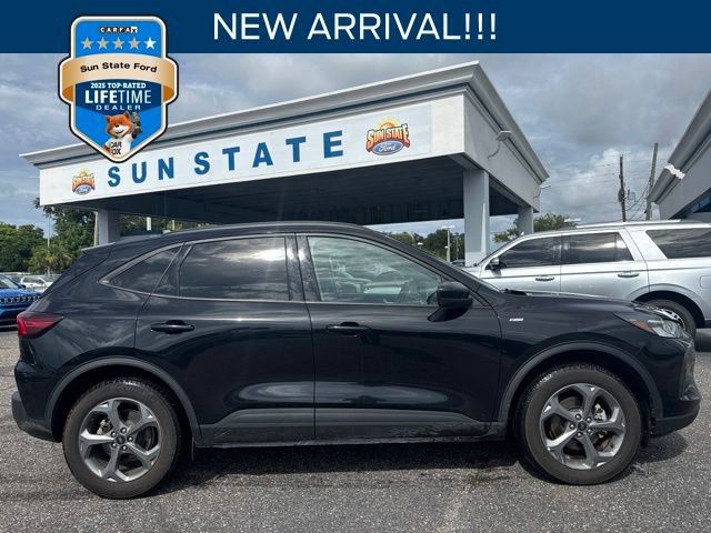 Certified 2025 Ford Escape ST-Line Select AWD/4WD image 1