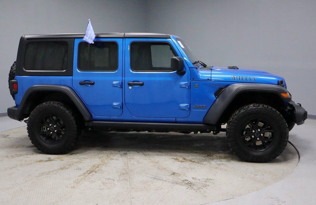 Used 2025 Jeep Wrangler Willys 4xe image 6