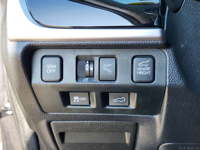 Used 2017 Subaru Forester 2.5i Touring AWD/4WD image 24