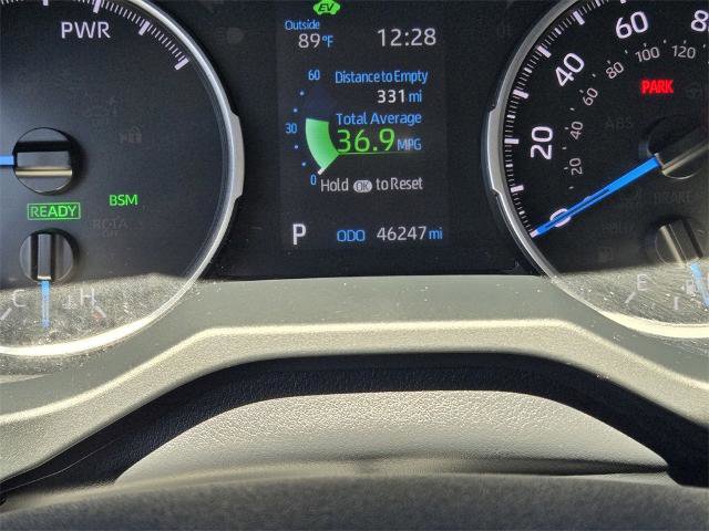 Used 2022 Toyota RAV4 XLE Premium image 27