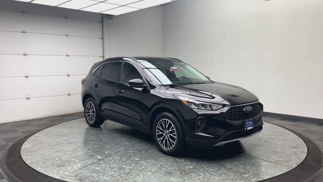 Certified 2023 Ford Escape SE FWD image 32