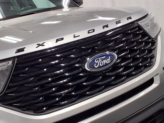 Certified 2024 Ford Explorer ST-Line w/ Class IV Trailer Tow Package AWD/4WD image 36