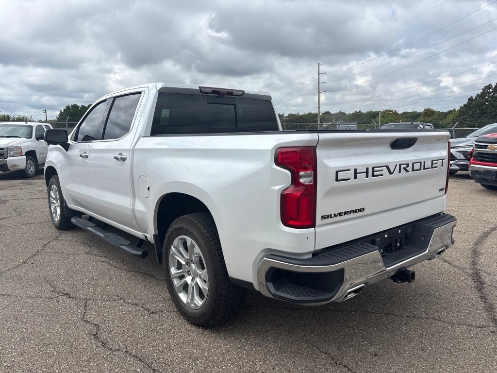 Used 2024 Chevrolet Silverado 1500 LTZ w/ LTZ Premium Package AWD/4WD image 5
