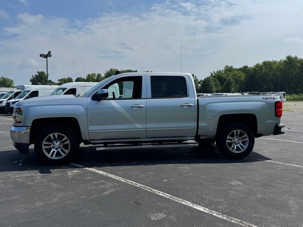 Used 2017 Chevrolet Silverado 1500 LT w/ All Star Edition AWD/4WD image 4