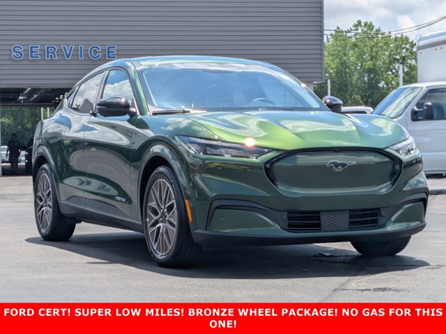 Certified 2025 Ford Mustang Mach-E Premium AWD/4WD image 3