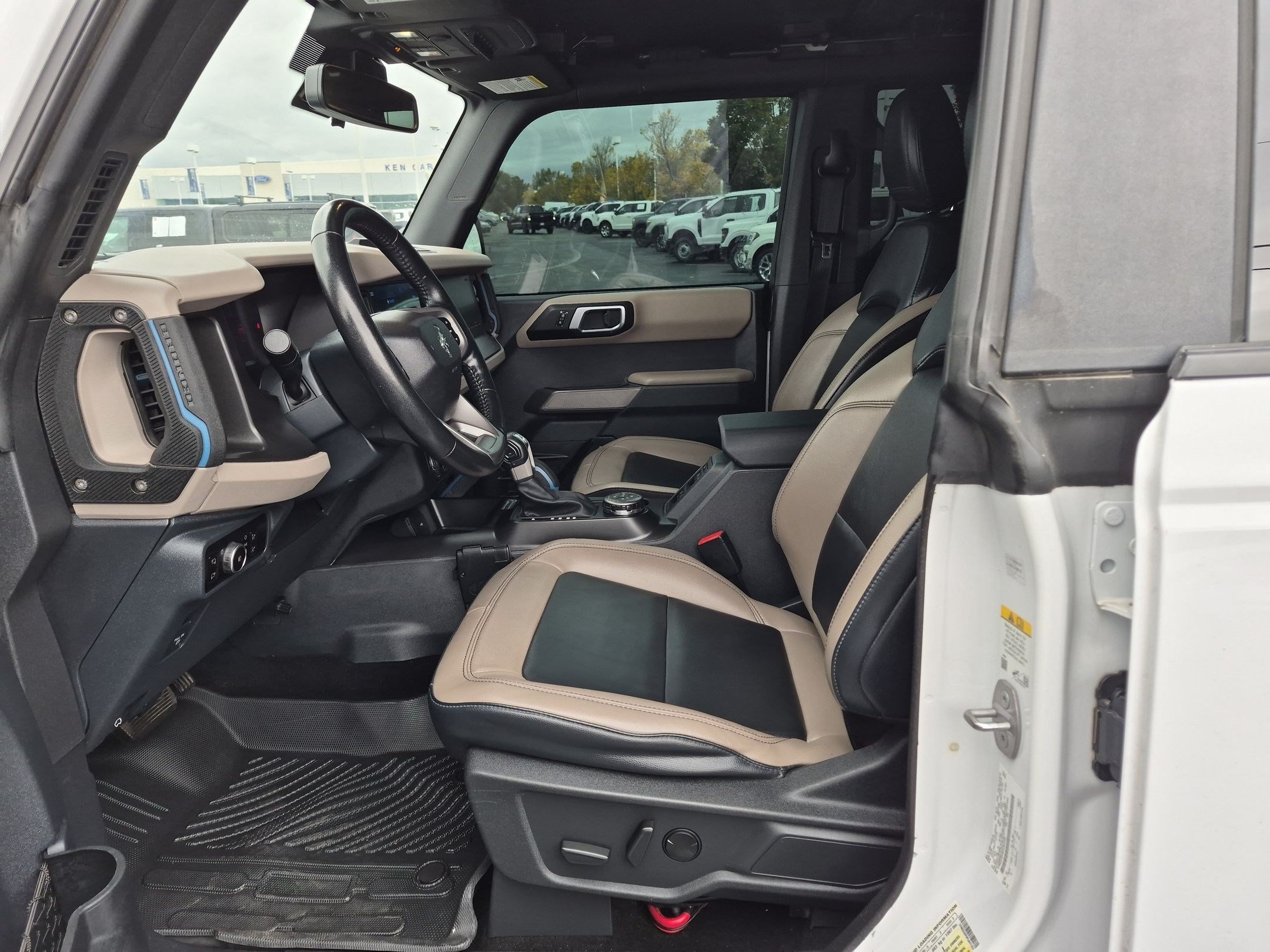 Certified 2023 Ford Bronco Wildtrak AWD/4WD image 18