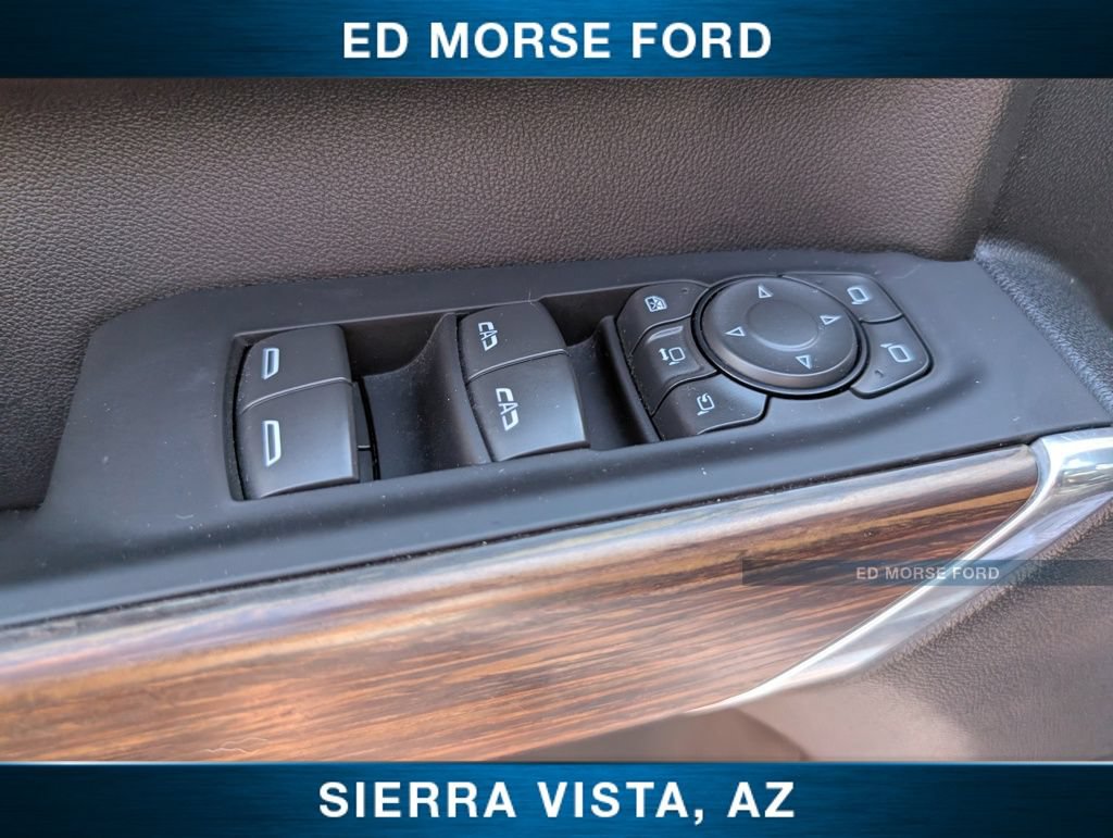Used 2022 Chevrolet Silverado 2500 High Country w/ Technology Package AWD/4WD image 11